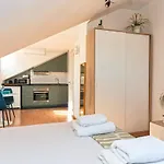 Lovely Near Avenida Da Liberdade Lisbon